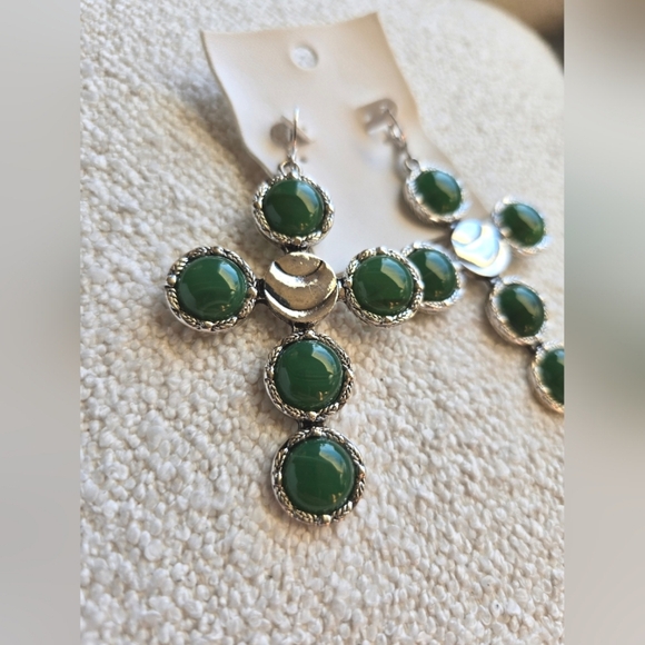 NWT! Free People, Time ls On My Side Dangles, Silver/Jade,$38! - Picture 4 of 6